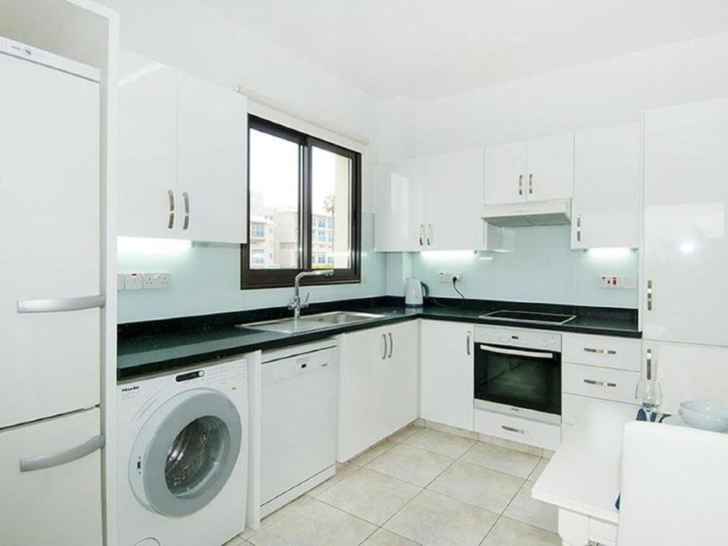 Apartament Beautiful 2-Bedroom Apartment - Great Location *